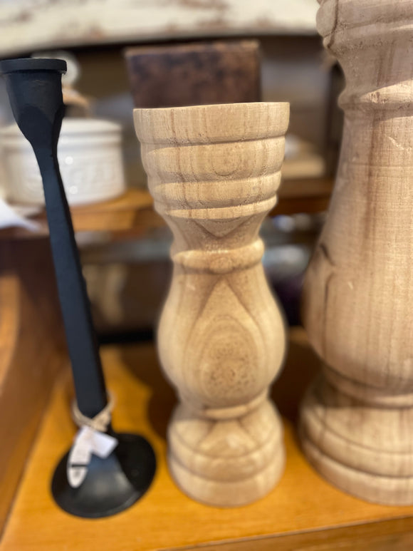 Medium candle stick holder