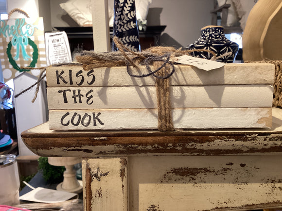 Kiss the cook books-Shae