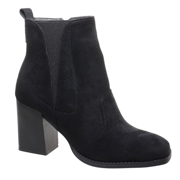 Black cammy heeled booties
