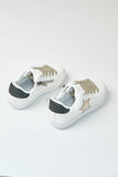 WHITE GOLD STAR GLITTER SNEAKER (TODDLER TO BIG KIDS)