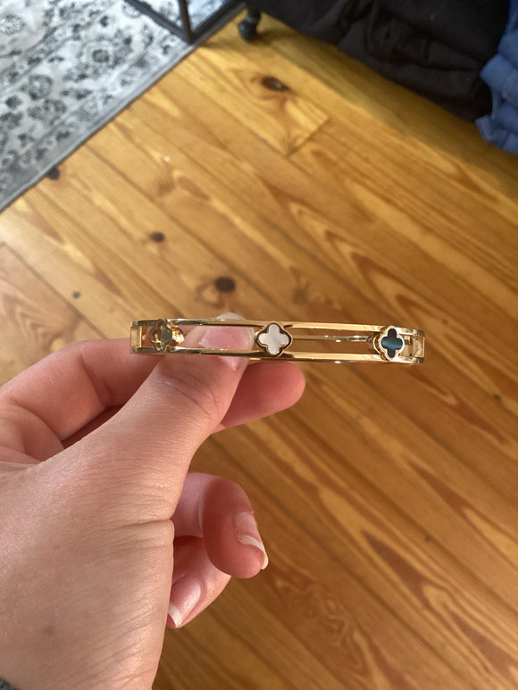 Gold bracelet