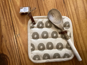 Pot holder and spoon set-Shae