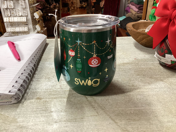 Swig ornament wine cup