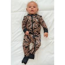 Burlebo camo onesie 3-6 Anna